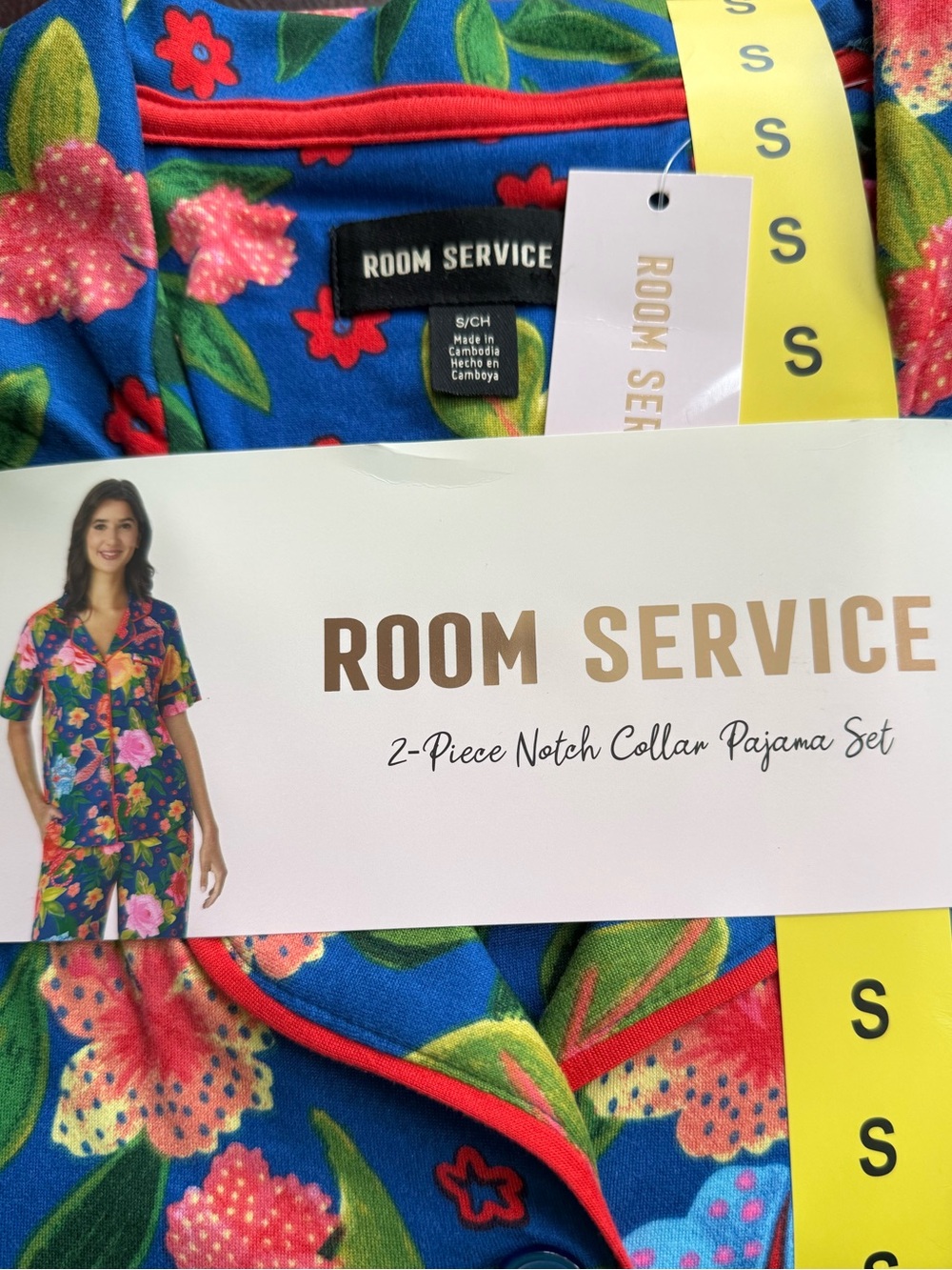 Room Service Women's Blue Floral 2-Piece Notch Collar Pajama Set